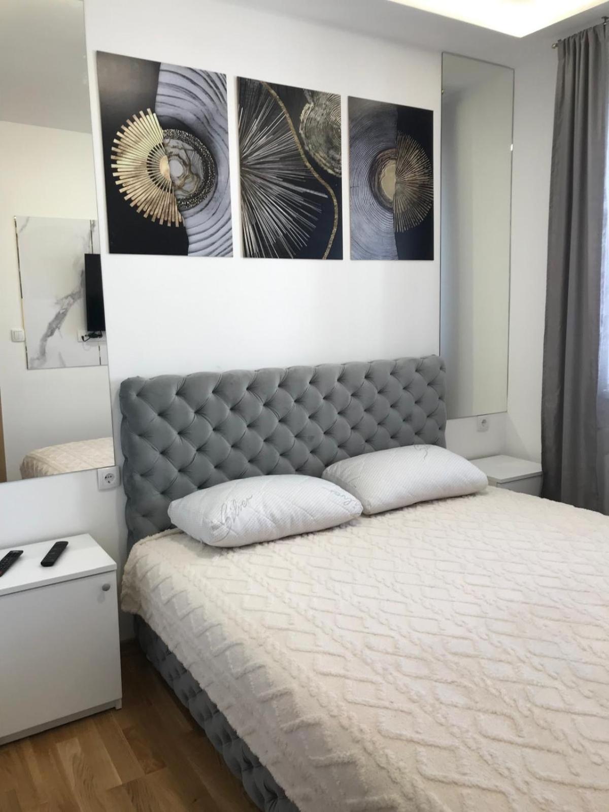 Sof Lux Apartment *